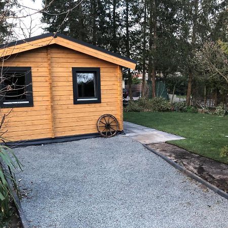 3 Slaapkamer Blokhut Met Opgemaakte Bedden Vila Putten Exterior foto