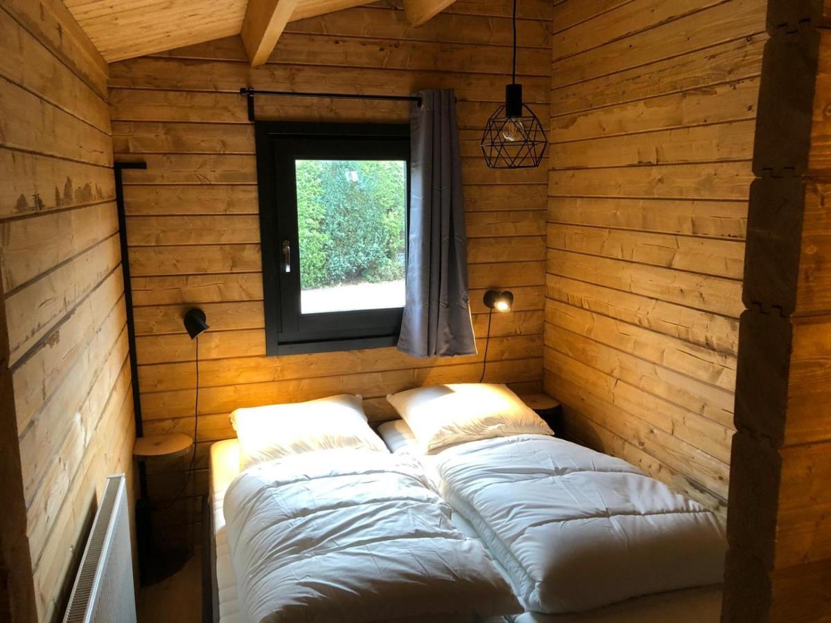 3 Slaapkamer Blokhut Met Opgemaakte Bedden Vila Putten Exterior foto