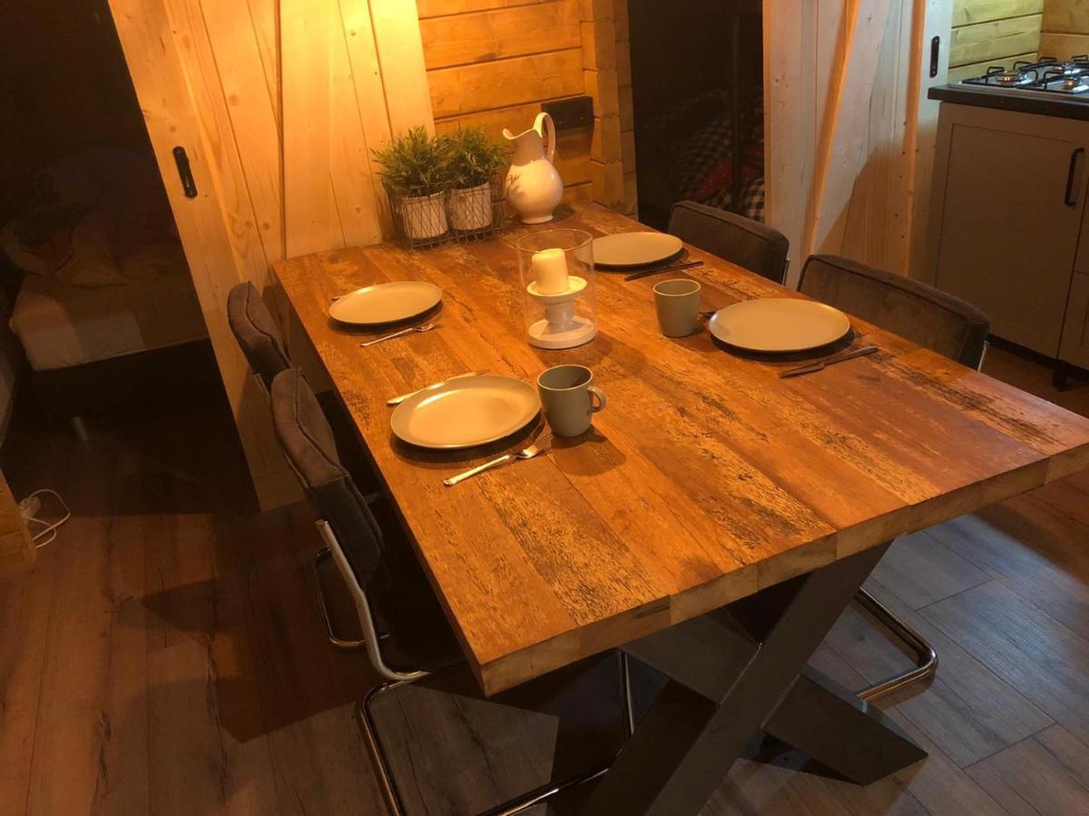 3 Slaapkamer Blokhut Met Opgemaakte Bedden Vila Putten Exterior foto