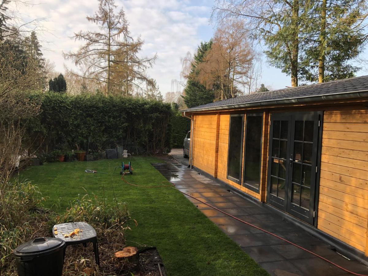 3 Slaapkamer Blokhut Met Opgemaakte Bedden Vila Putten Exterior foto